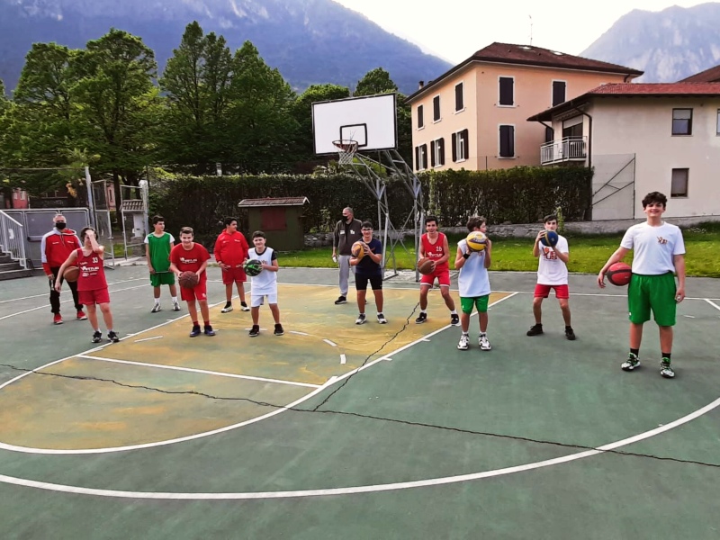 C’È BISOGNO DI SPAZI: LA VIRTUS ORA SI ALLENA ANCHE ALL’ORATORIO