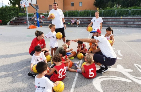 MATTEO LOTTI PRIMO “ALLENATORE ALLA GENTILEZZA” DI BASKET IN PROVINCIA: È LO STILE VIRTUS