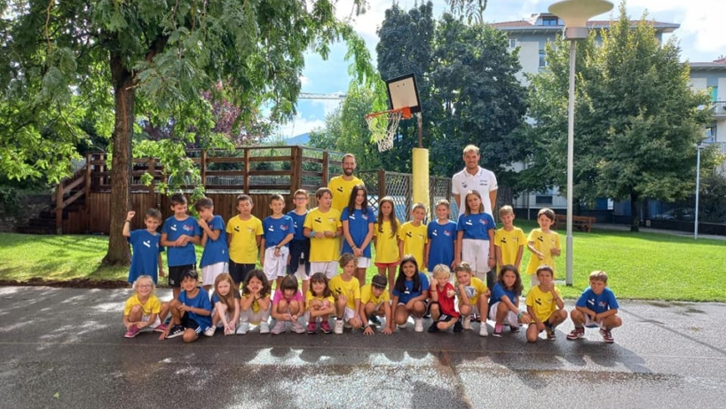 RIECCO IL VIRTUS SUMMER CAMPUS: SEI SETTIMANE DI BASKET, GIOCO E DIVERTIMENTO A RIVA